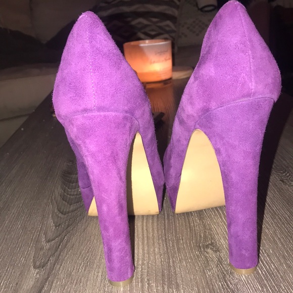 High heels - Picture 3 of 4